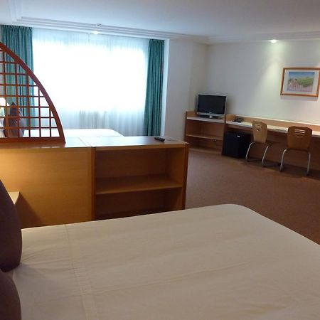 Hotel Tropical Les Escaldes Bagian luar foto