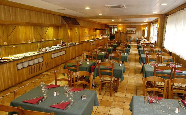 Hotel Tropical Les Escaldes Bagian luar foto
