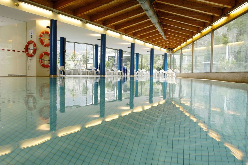 Hotel Tropical Les Escaldes Bagian luar foto