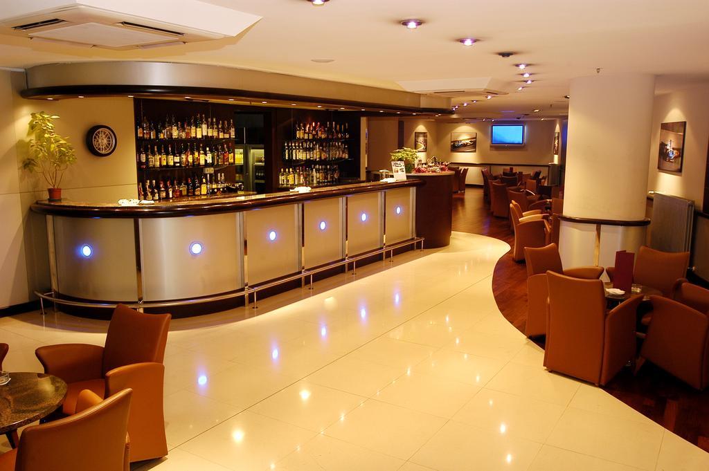 Hotel Tropical Les Escaldes Bagian luar foto