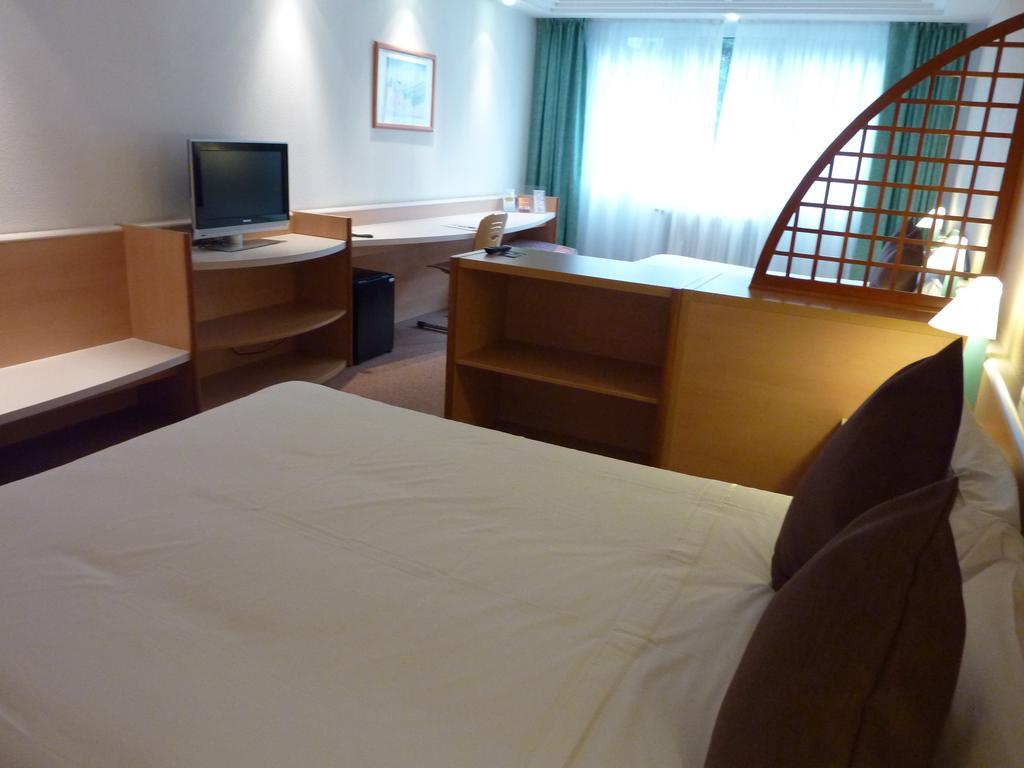 Hotel Tropical Les Escaldes Ruang foto