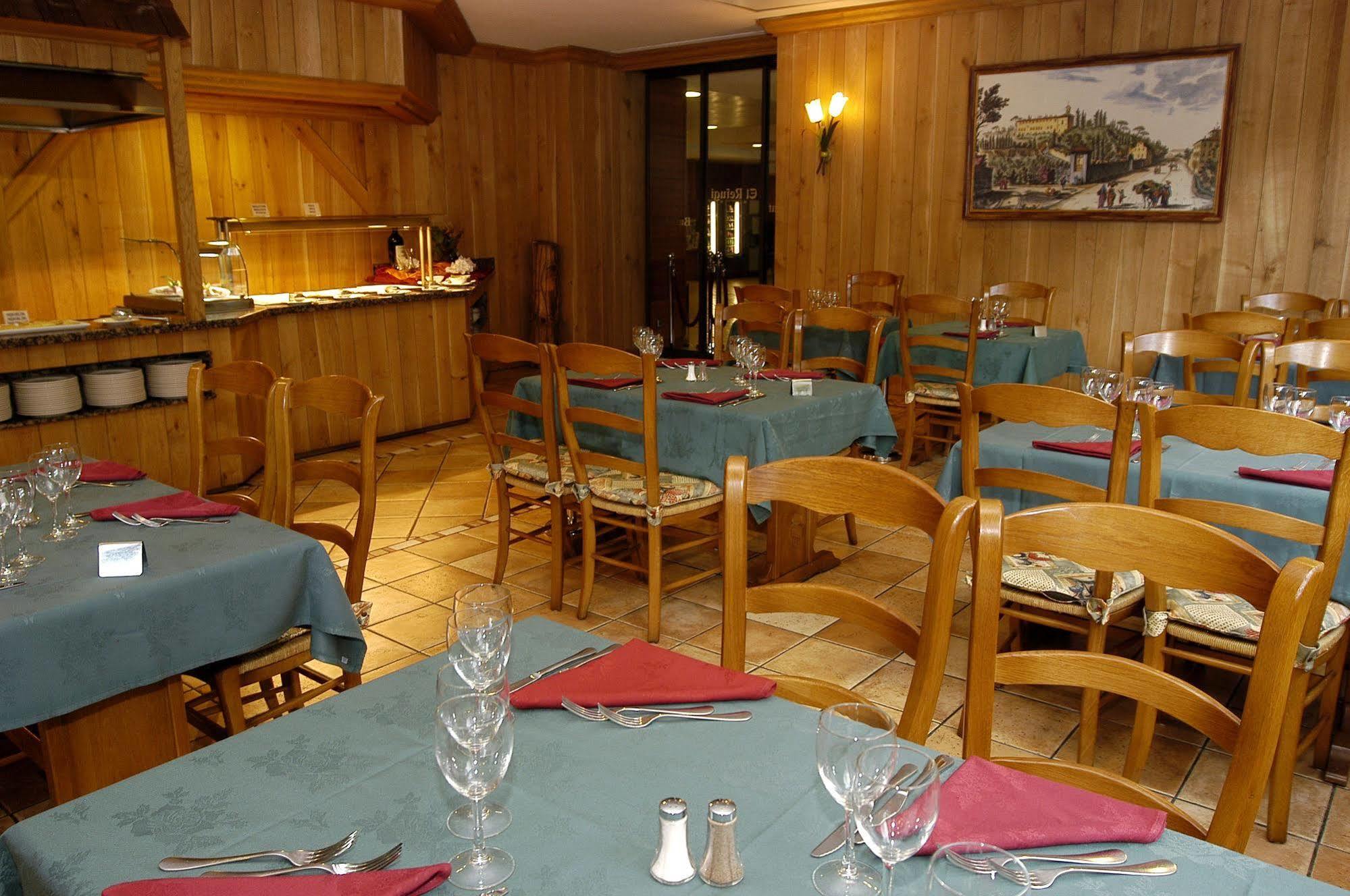 Hotel Tropical Les Escaldes Bagian luar foto